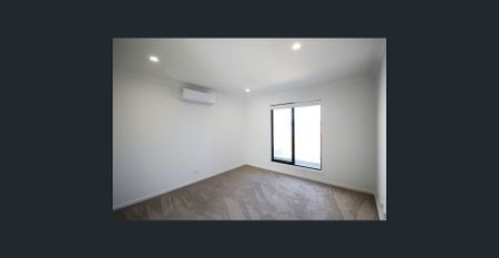 Charming 3-Bedroom property with Modern Comforts - Photo 2