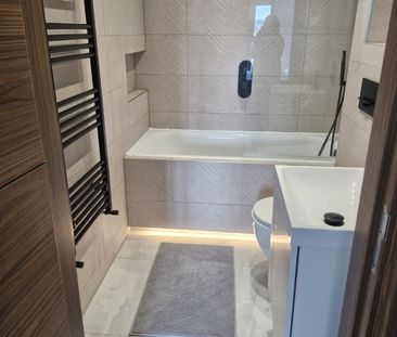 Room in a Shared Flat, London, NW9 - Photo 4