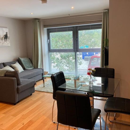 Broad Quay - Photo 1