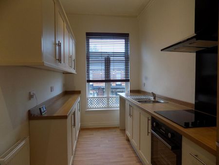 2 bedroom flat to rent - Photo 4