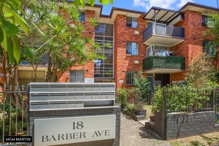 MGM MARTIN – TWO BEDROOM APARTMENT - Photo 5