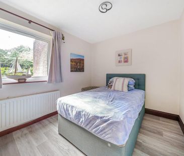 3 bedroom apartment to rent - Photo 5