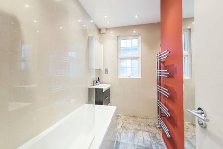 3 bedroom maisonette to rent - Photo 2