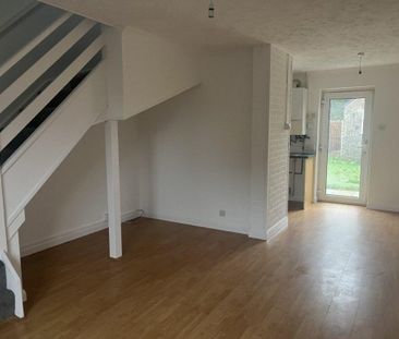 2 bedroom terraced house to rent - Photo 6
