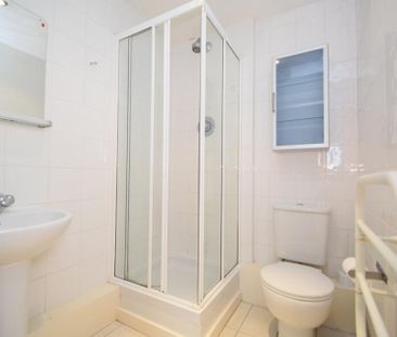 3 bedroom apartment to rent - Photo 6