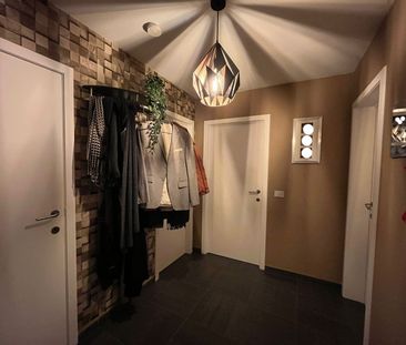 Lichtrijk appartement met 2 slaapkamers en terras – 1ste verdieping... - Foto 1