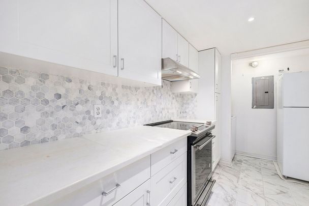 For Lease - 1204 Shillington Avenue Unit# 15, Carlington - Central Park, Ontario - Photo 1