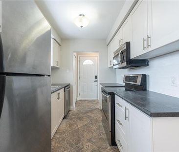 60 BURFIELD Avenue Unit# 1, Hamilton, Ontario, L8T2J9 - Photo 5