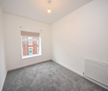 3 bed House - Mid Terrace for Rent - Photo 5