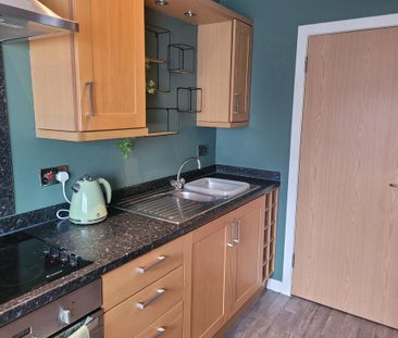 2 bedroom flat to rent - Photo 1