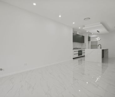 Brand New Designer Home - Photo 3