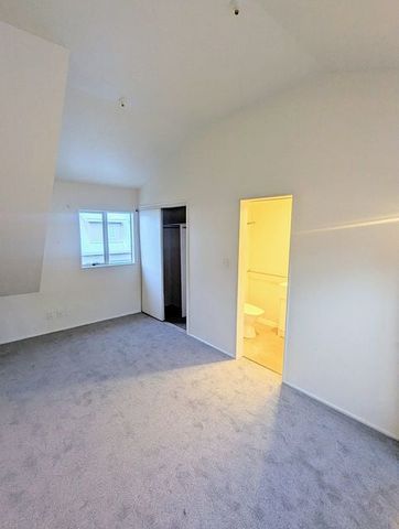 3 Beddy in PRIME location! - Photo 4