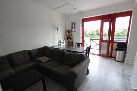 4 bedroom flat share to rent - Photo 2