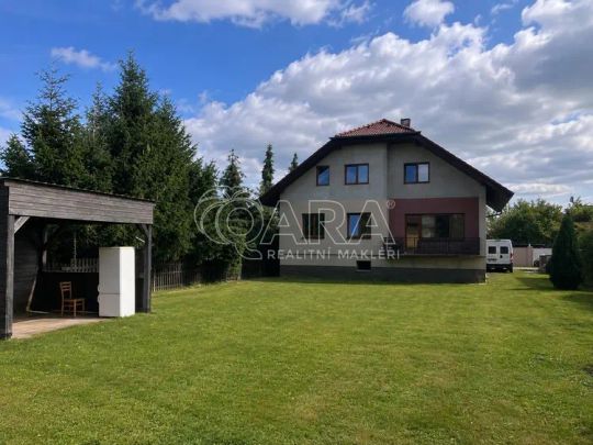 Pronájem bytu 4+kk, zahrada, parkování, ul. Sklenářka, Hořovice - Photo 1