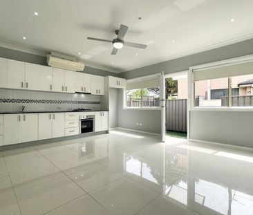 Connivence at your door step - Photo 2