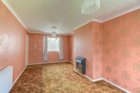 3 bed terraced house to rent in The Roundabout, Birmingham, B31 - Photo 3