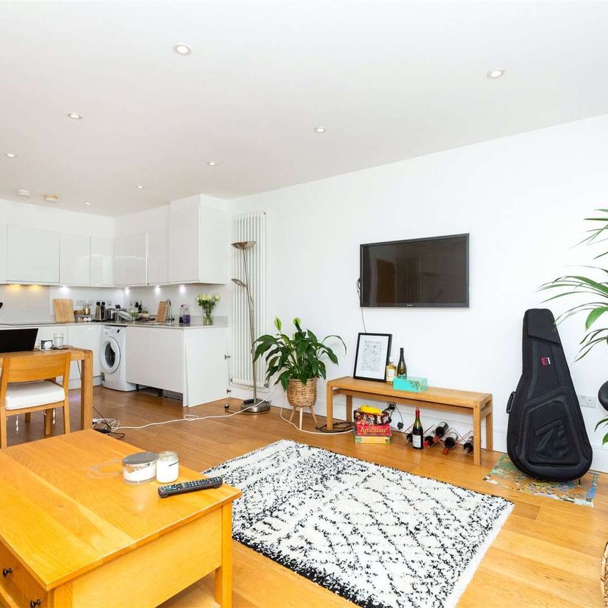 Follis House, 1D Orleston Road, London, N7 8LH - Photo 1