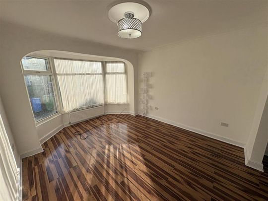 3 bedroom semi-detached house to rent - Photo 1