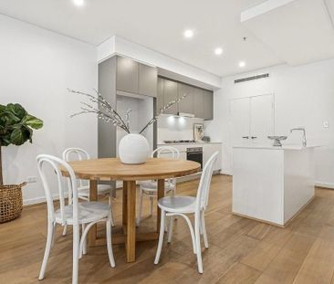 Architecturally Designed, Luxuriously Modern, Centrally Positioned ... - Photo 4