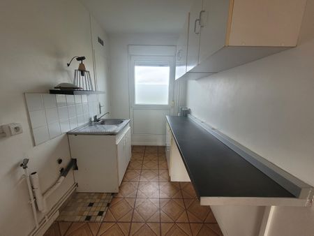 Location Appartement 3 pièces 54m² BEUVRAGES 59192 - Photo 4