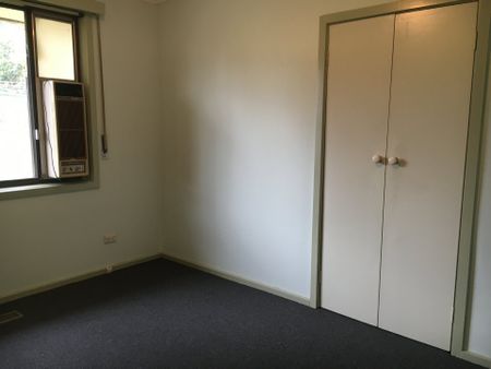 142 Hull Road, Croydon - Photo 2