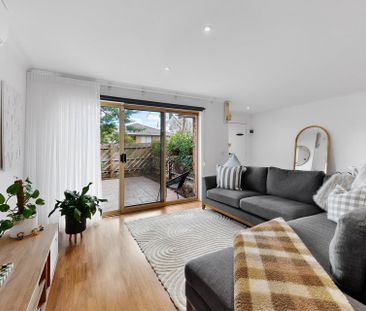 Effortless Living with Modern Appeal - Photo 2