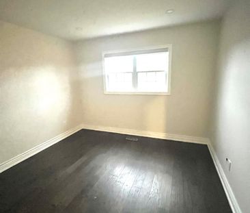 For Lease - 2380 Bridge Road, Oakville, Ontario - Photo 4