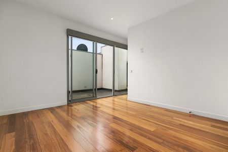 16 University Street, Carlton VIC 3053 - Photo 5