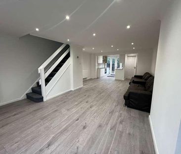 Sutton Hall Road, Hounslow, TW5 - Photo 1