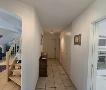 APPARTEMENT DE 3 PIÈCES À EGG B. ZURICH (ZH), MEUBLÉ, TEMPORAIRE - Photo 1
