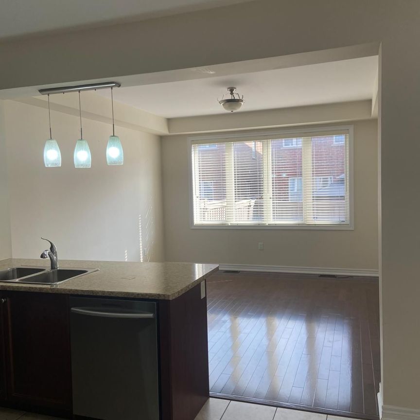 For Lease - 7 Vinewood Road, Caledon, Ontario - Photo 1