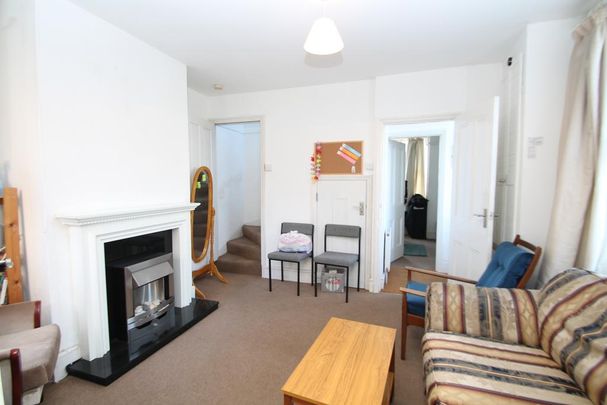 1 bedroom in a house share to rent - Photo 1