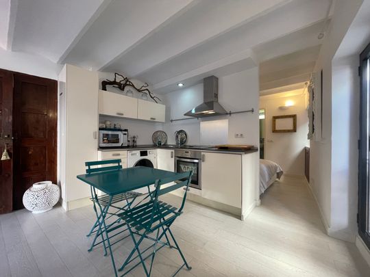 ALQUILER por meses. apartamento de un dormitorio, casco antiguo, Plaza Cort, Palma. - Photo 1