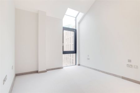 Drapers Yard London SW18 - Photo 5