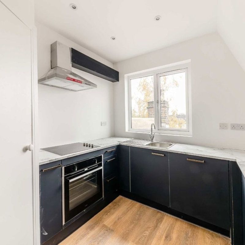 Harewood Road, SW19, London - Photo 1