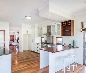 9 Longfellow Street, Norman Park QLD 4170 - House For Rent | Domain - Photo 5