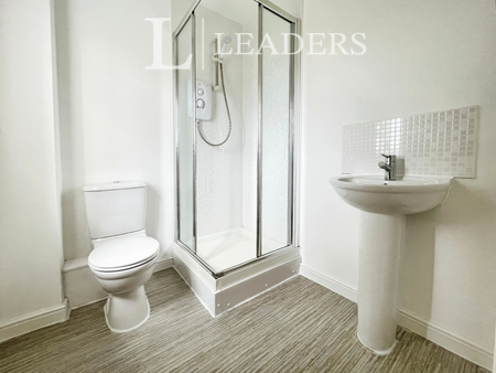 3 bedroom house to rent Greene Way, Salford, Greater Manchester, M7 - Photo 3