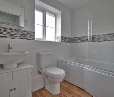 2 bedroom coach house to rent - Photo 5