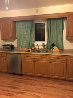 For Lease - 306 Westmount Road Unit# Main, Kitchener, Ontario - Photo 1