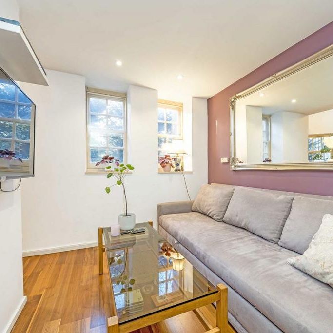 1 bedroom flat to rent - Photo 1