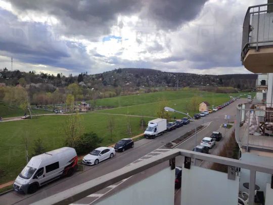 Pronájem bytu 2+kk 64 m s balkónem a sklepní kójí v Brně-Medlánkách na ulici V Újezdech - Photo 1