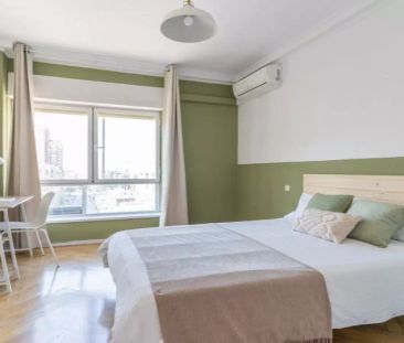 Room in a shared 6-bedroom apartment for rent in Prosperidad. - Foto 6