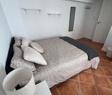 Carrer de la Mare de Déu de Montiel, Paterna, Valencian Community 4... - Photo 3