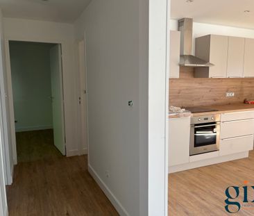 Location Appartement 4 pièces 81m² ST ISMIER 38330 - Photo 5