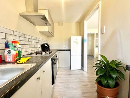 1 bedroom ground floor flat to rent - Photo 4