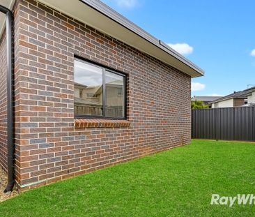 Near New Granny Flat Located In Box Hill! - Photo 2