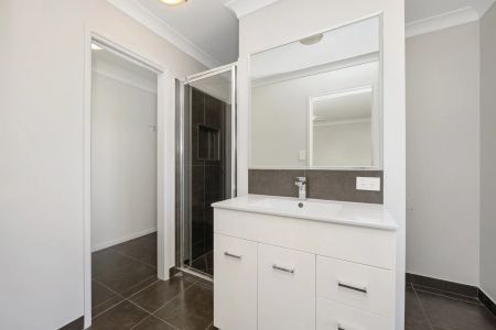 Modern, Stylish & Low-Maintenance Living in Bohle Plains - Photo 5