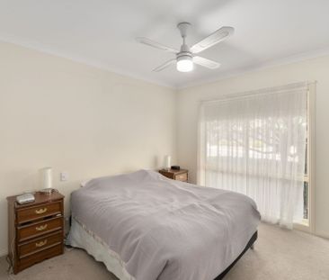 NEAT & TIDY TOWNHOUSE - Photo 5