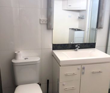 2 Bedroom Unit - Fantastic Location!! - Photo 3