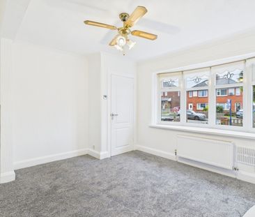 42 Avondale Street, Standish, Wigan, WN6 0LF - Photo 2